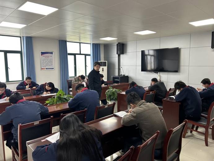 建材公司、檢測公司聯(lián)合開展管理人員業(yè)務(wù)提升考試